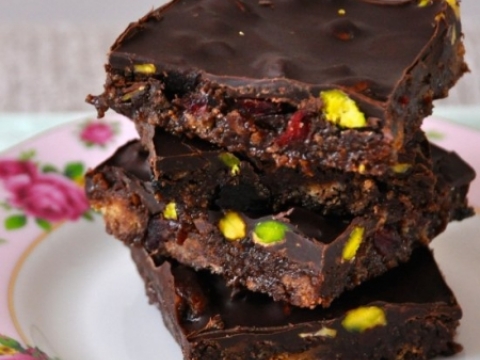 Čokolada sa pistaćima i višnjama za dijabetičare
